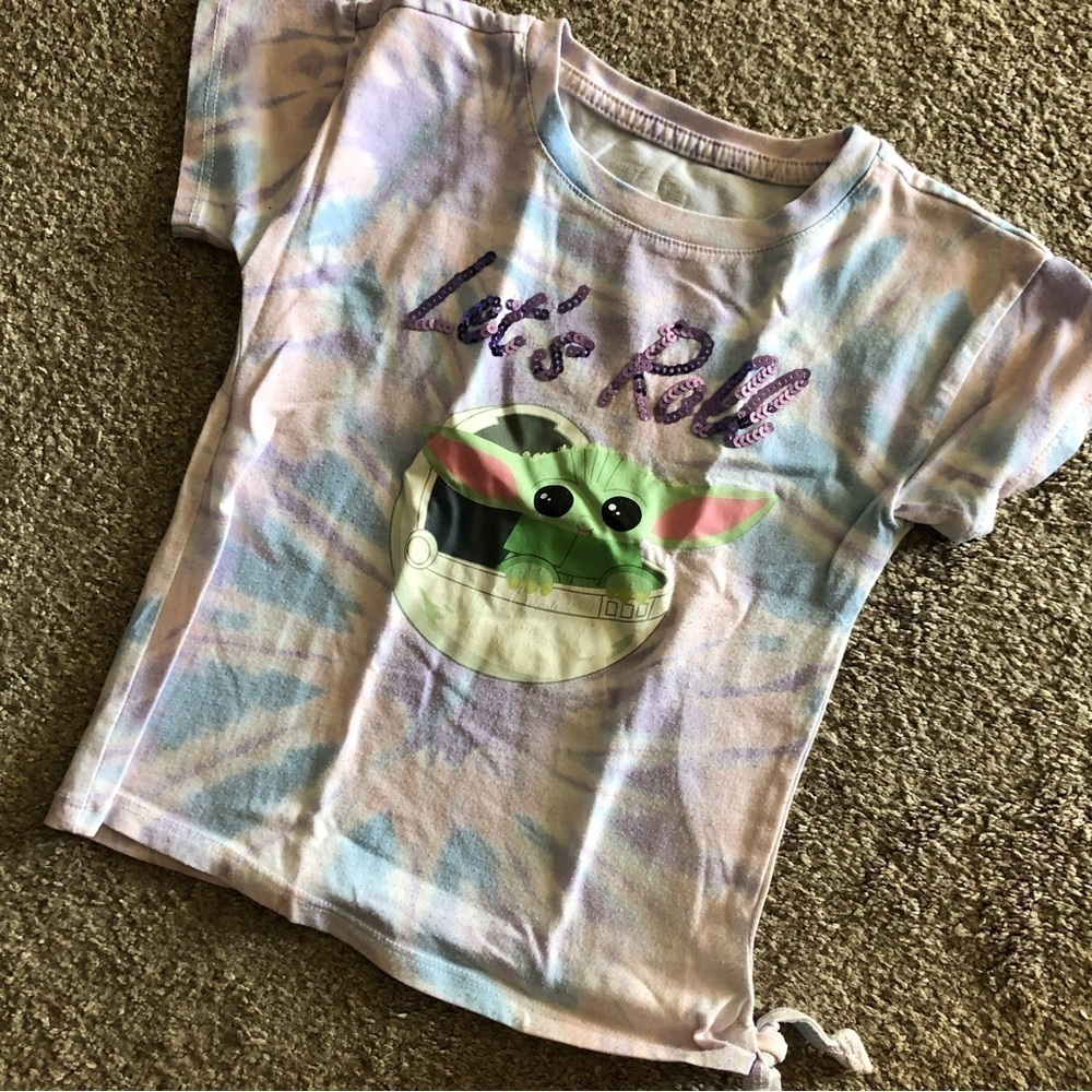 Star Wars "The Child" tie dye short sleeve graphic tee in size XS